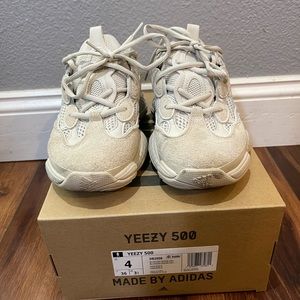 Adidas Yeezy 500 Sneakers. Men’s Size 4.